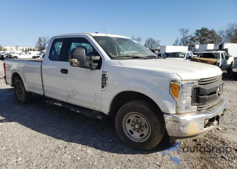 2017 Ford F250 Super Duty from USA, damaged, VIN 1FT7X2A62HEE92201